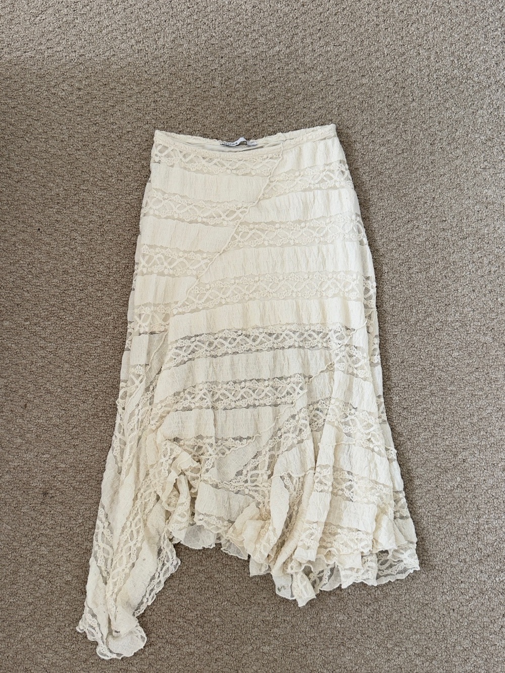 Bershka Cream Asymmetrical Lace Skirt with Ruffle Hem